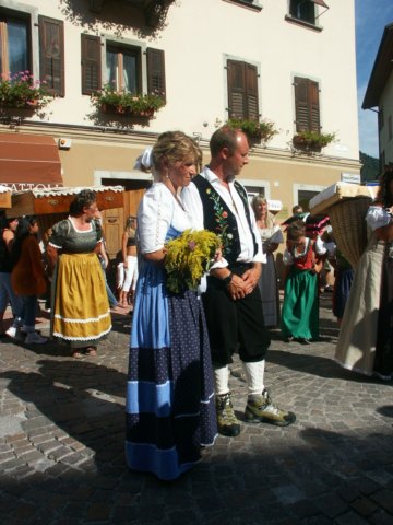 coppiaincostumecarnico.jpg